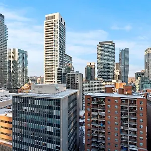 https://simply-comfort-fort-york-apartments.hotelstorontoontario.org